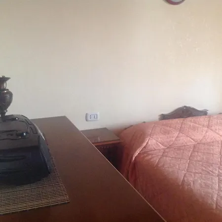 Cosy In With Shared Pool 45 M²