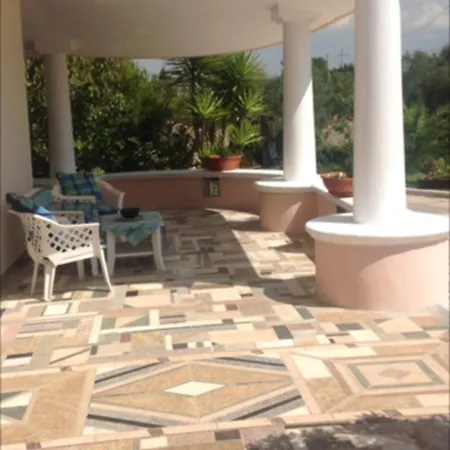 Cosy In With Shared Pool 45 M² Апартаменты *